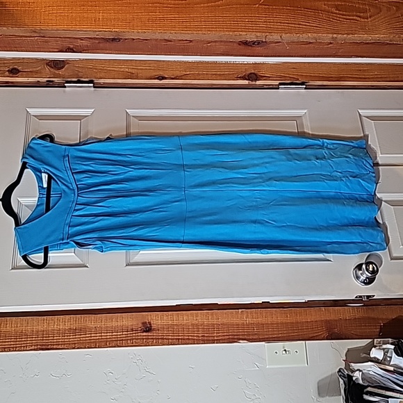 Calvin Klein Dresses & Skirts - Calvin Klein Bright Turquoise Sleeveless Midi Dress